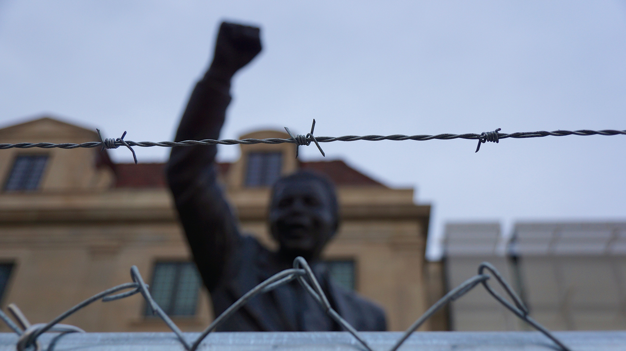 Mournful locals speak of hero Mandela’s death