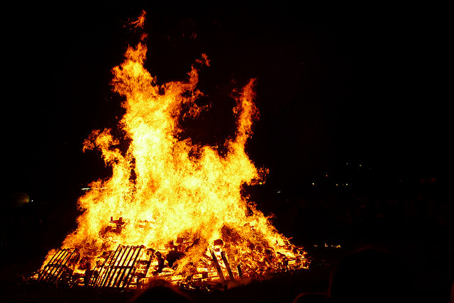 Dublin City Council receive over 200 calls in one week with bonfire complaints