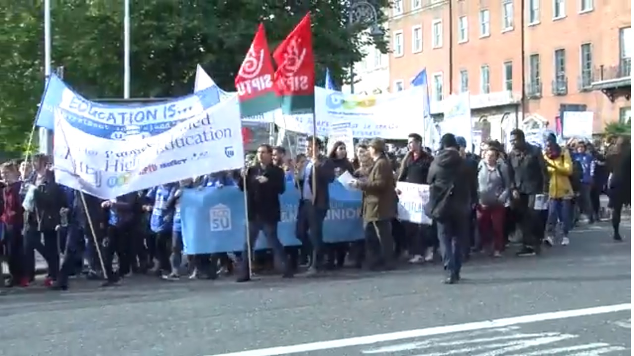 Students Take to Dublin’s Streets against Third Level Fees