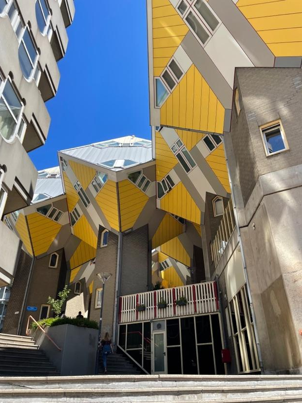 Forget Amsterdam! Choose Rotterdam! : An alternative holiday.