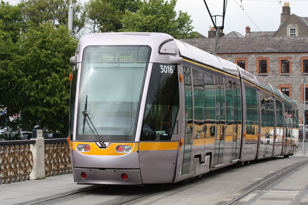 Luas platforms left inaccessible for disabled commuters for more than a 1,000 hours