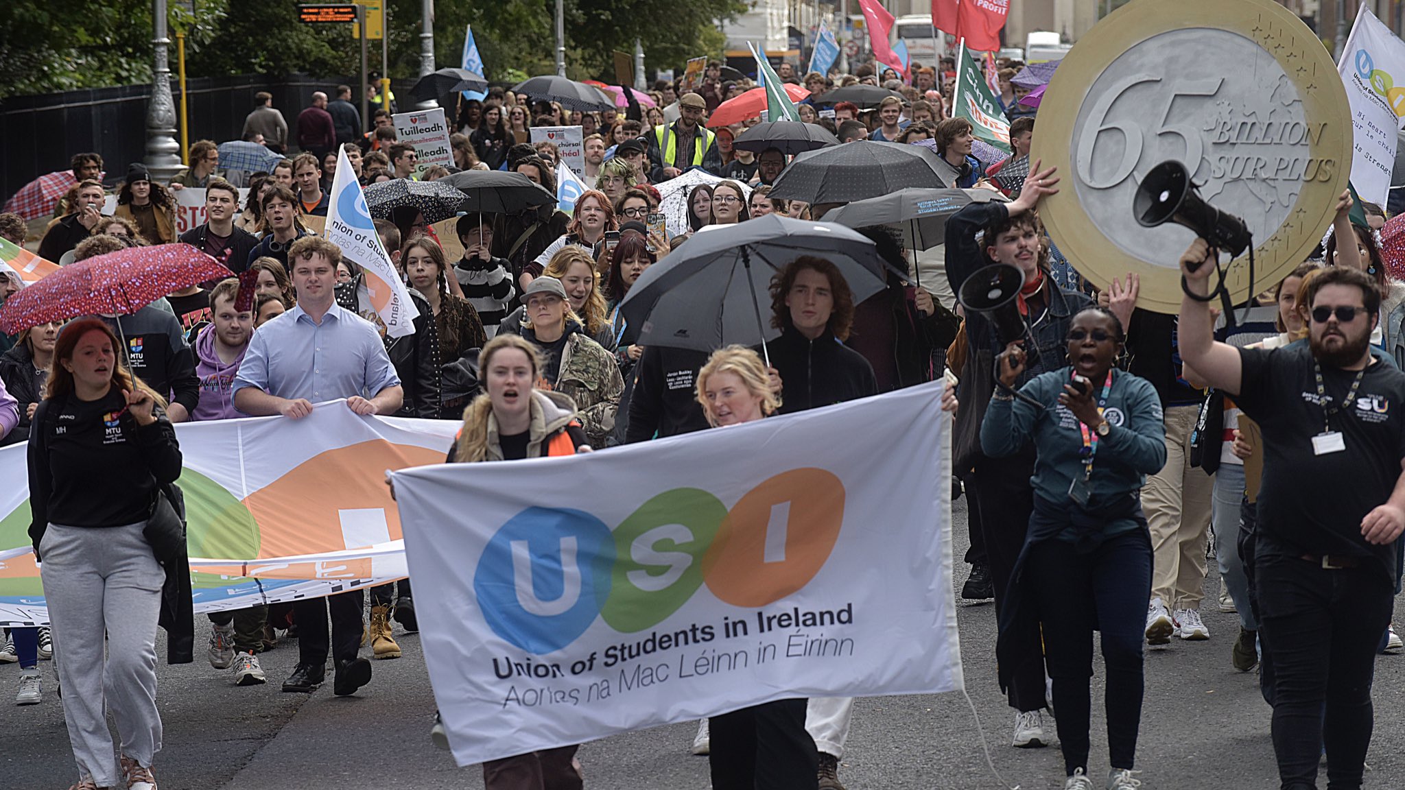 “Five percent for the future of Ireland”: Students rally for affordable living 