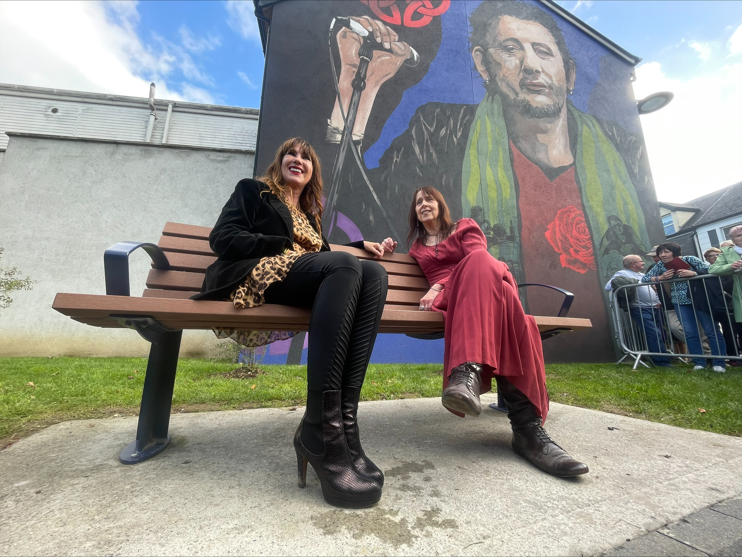 Hundreds line the streets of Nenagh to celebrate Shane MacGowan mural launch