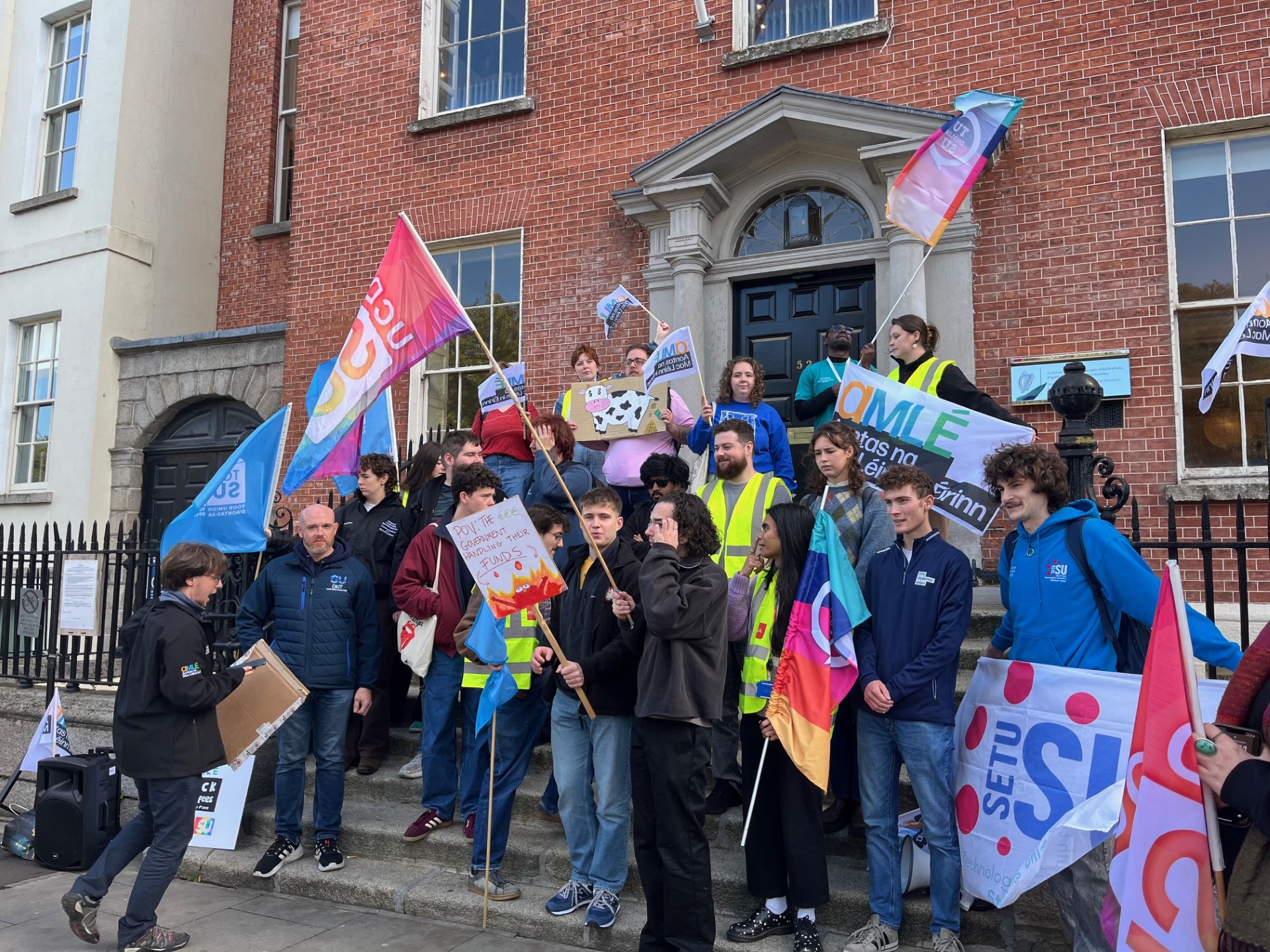 Students Demand Permanent Fees Cut Ahead of Budget